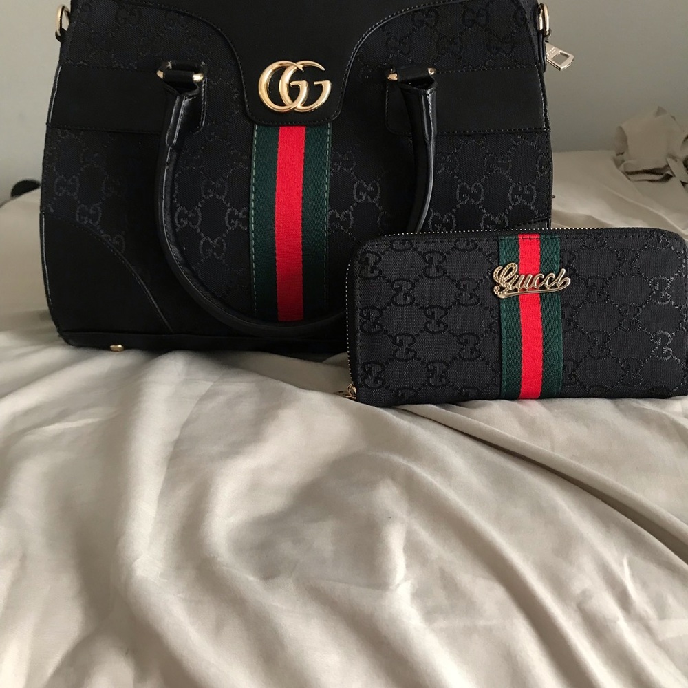 Gucci bag and shoe set - Picture 2 of 6